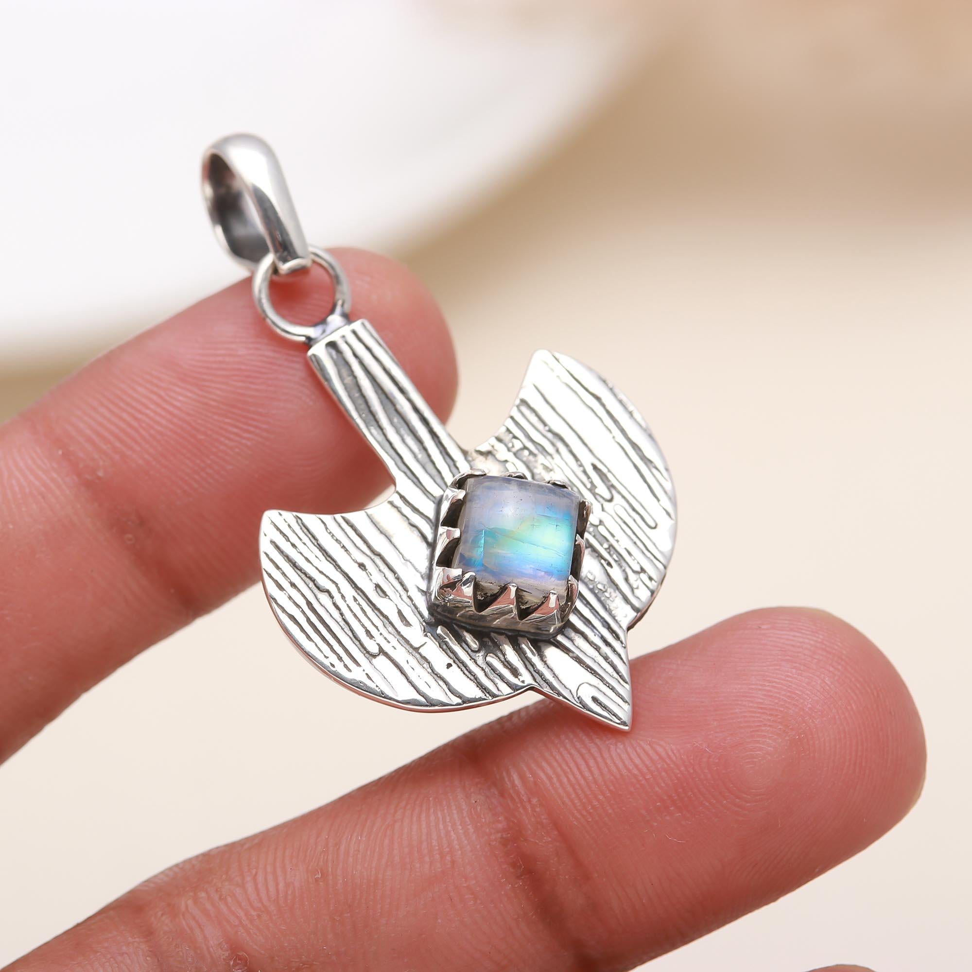 Sterling Silver Labradorite Dainty Pendant