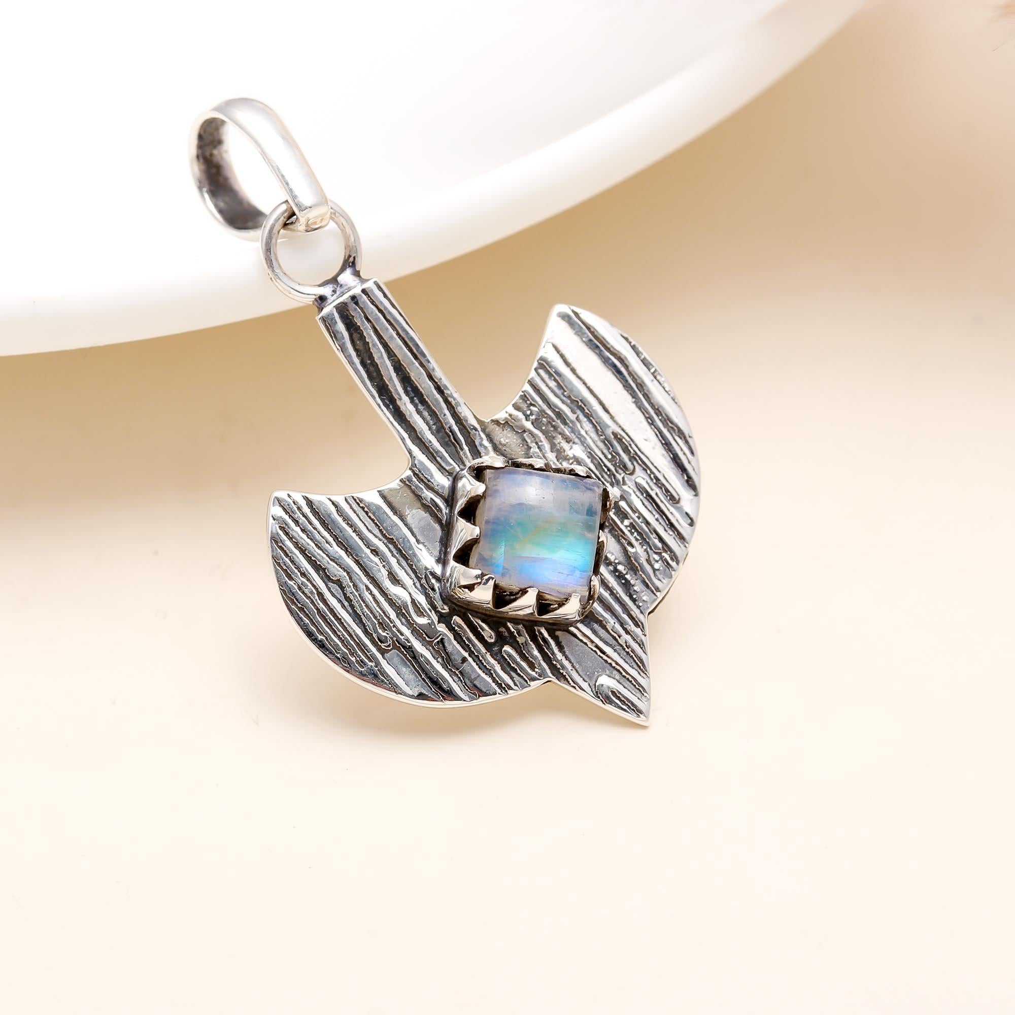 Sterling Silver Labradorite Dainty Pendant