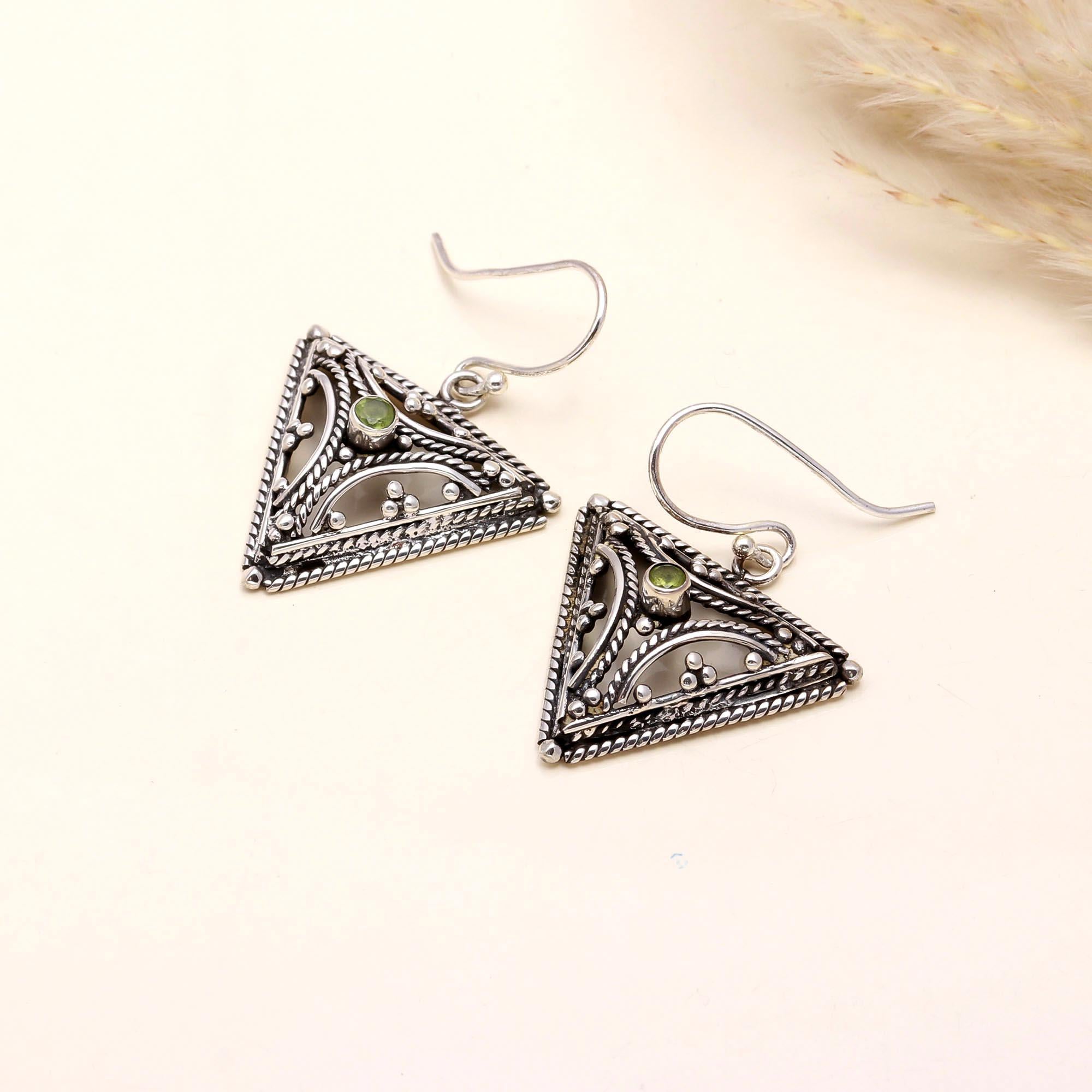 925 Sterling Silver Peridot Vintage Triangular Dangle Earrings