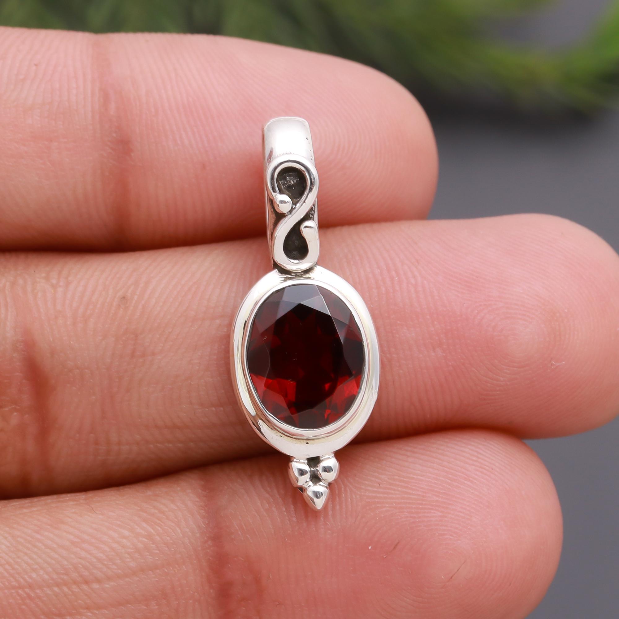925 Silver Garnet Pendant