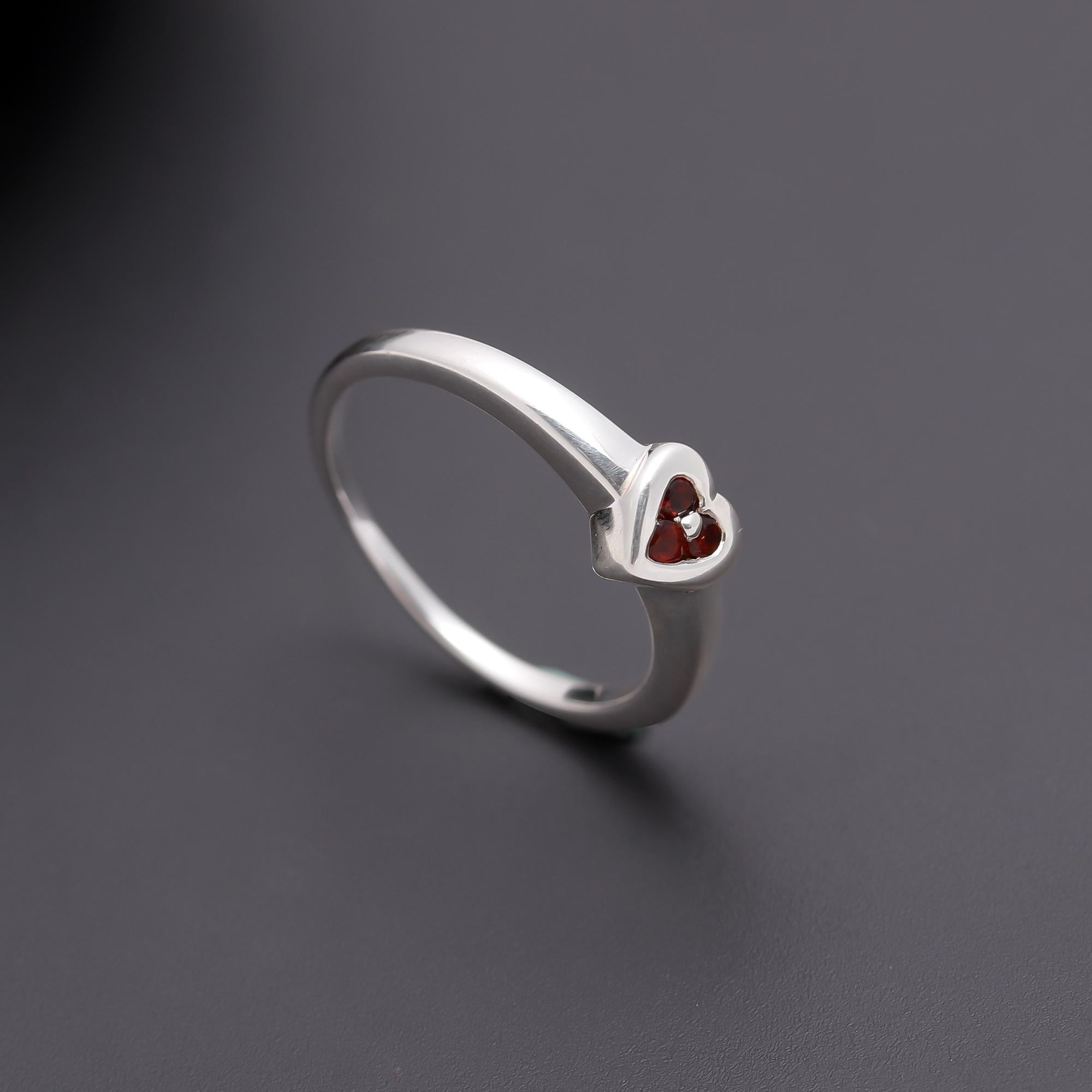 925 Silver Tiny Garnet Heart Ring