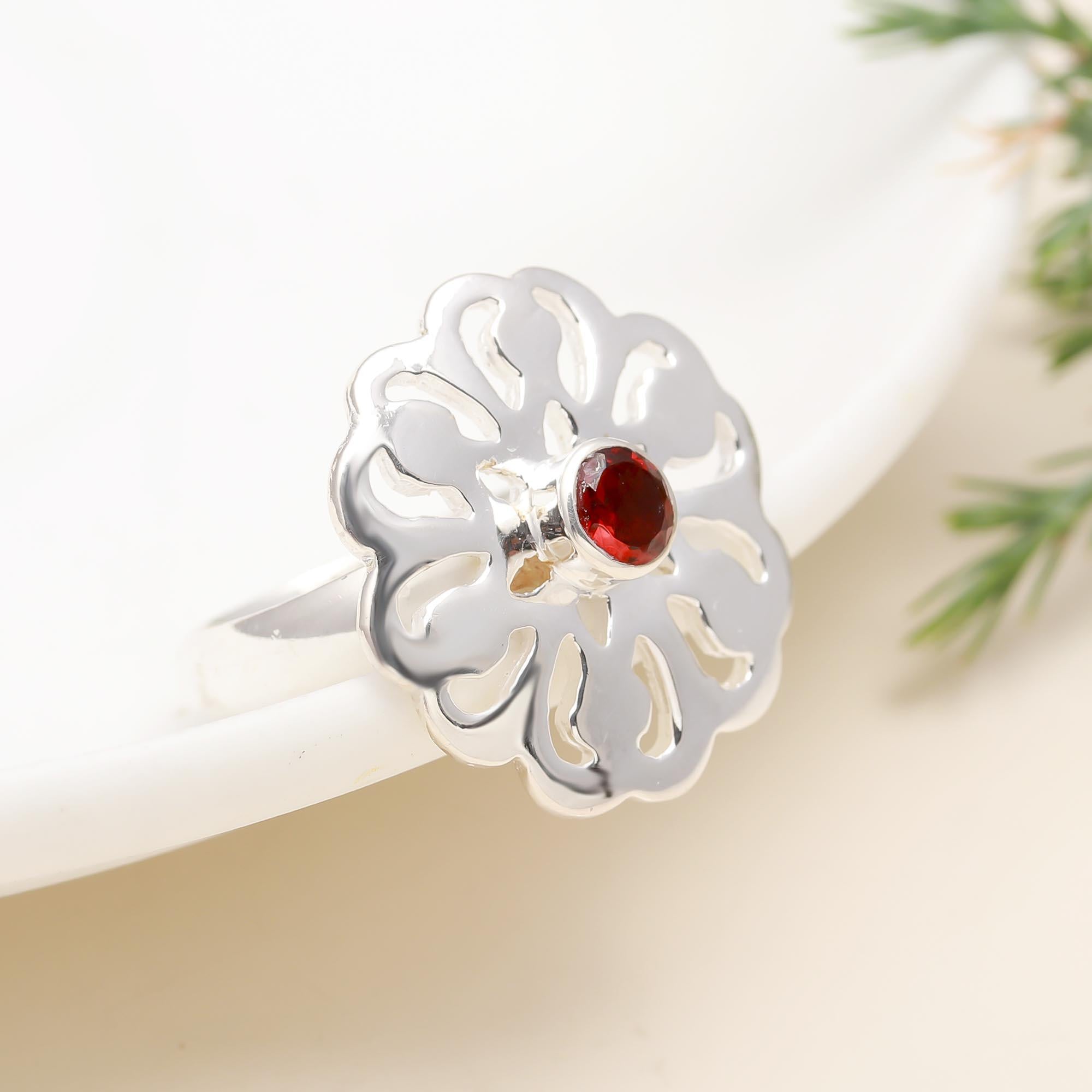 925 Silver Garnet Flower Ring