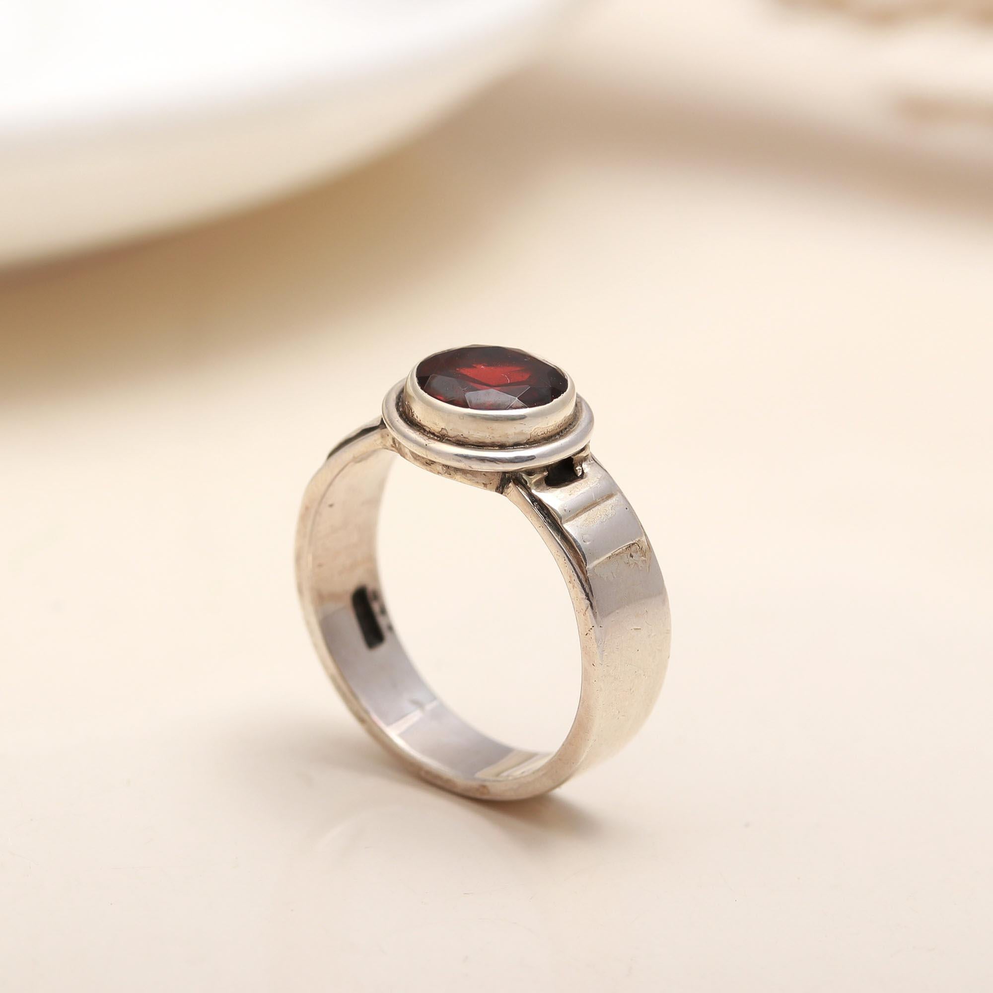 925 Silver Round Garnet Ring