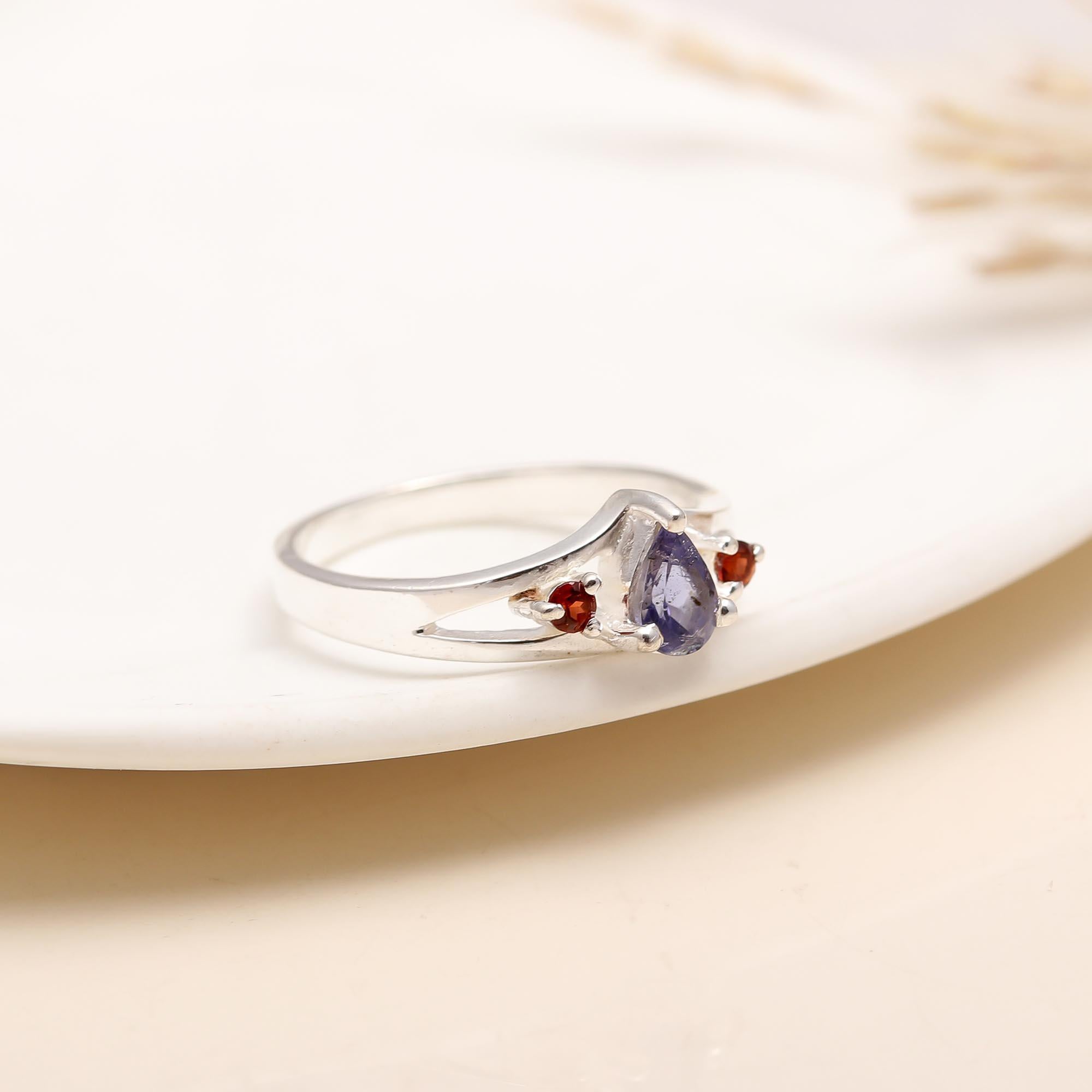 925 Silver Iolite and Garnet Split Band Ring close-up view