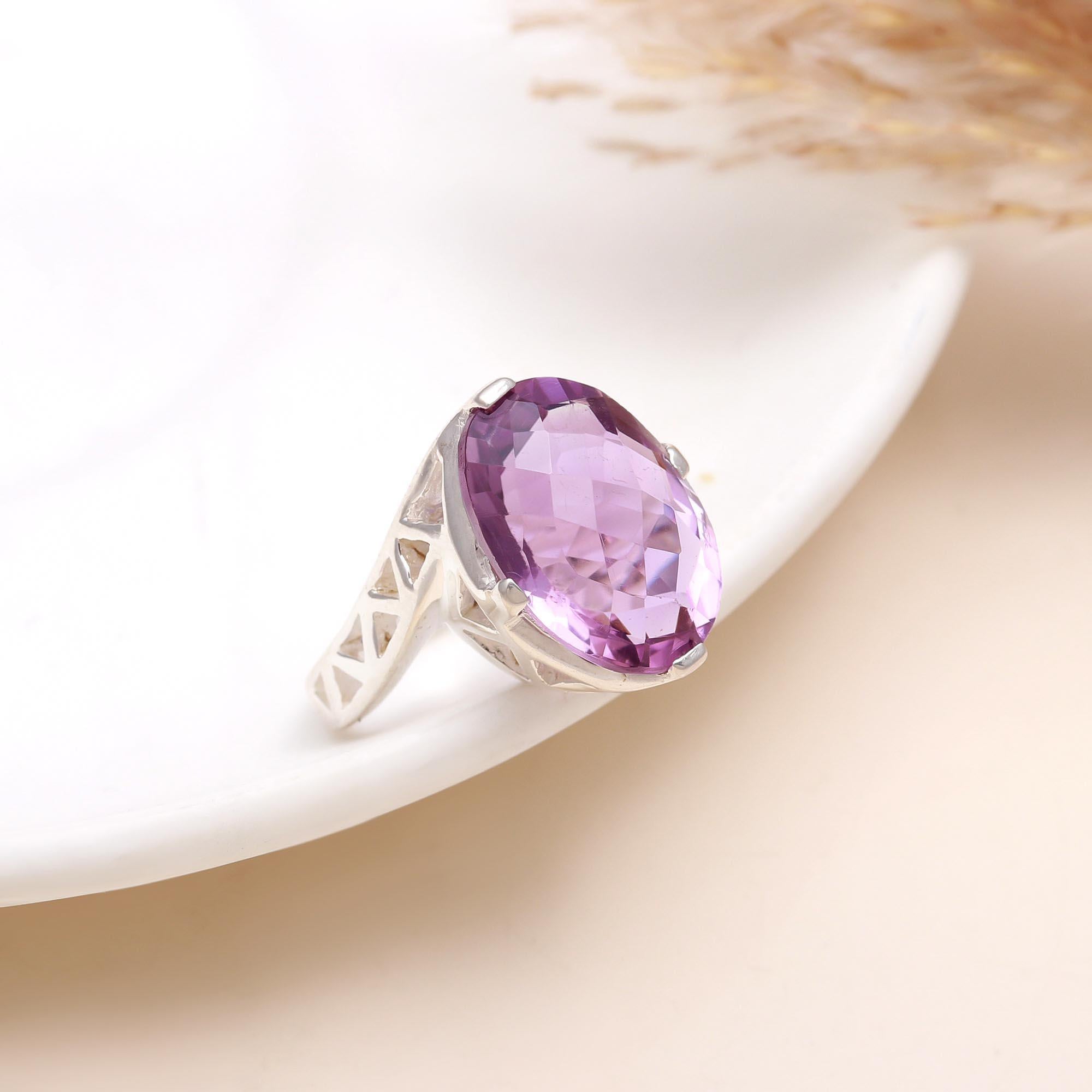 925 Silver Oval Faceted Amethyst Ring front view