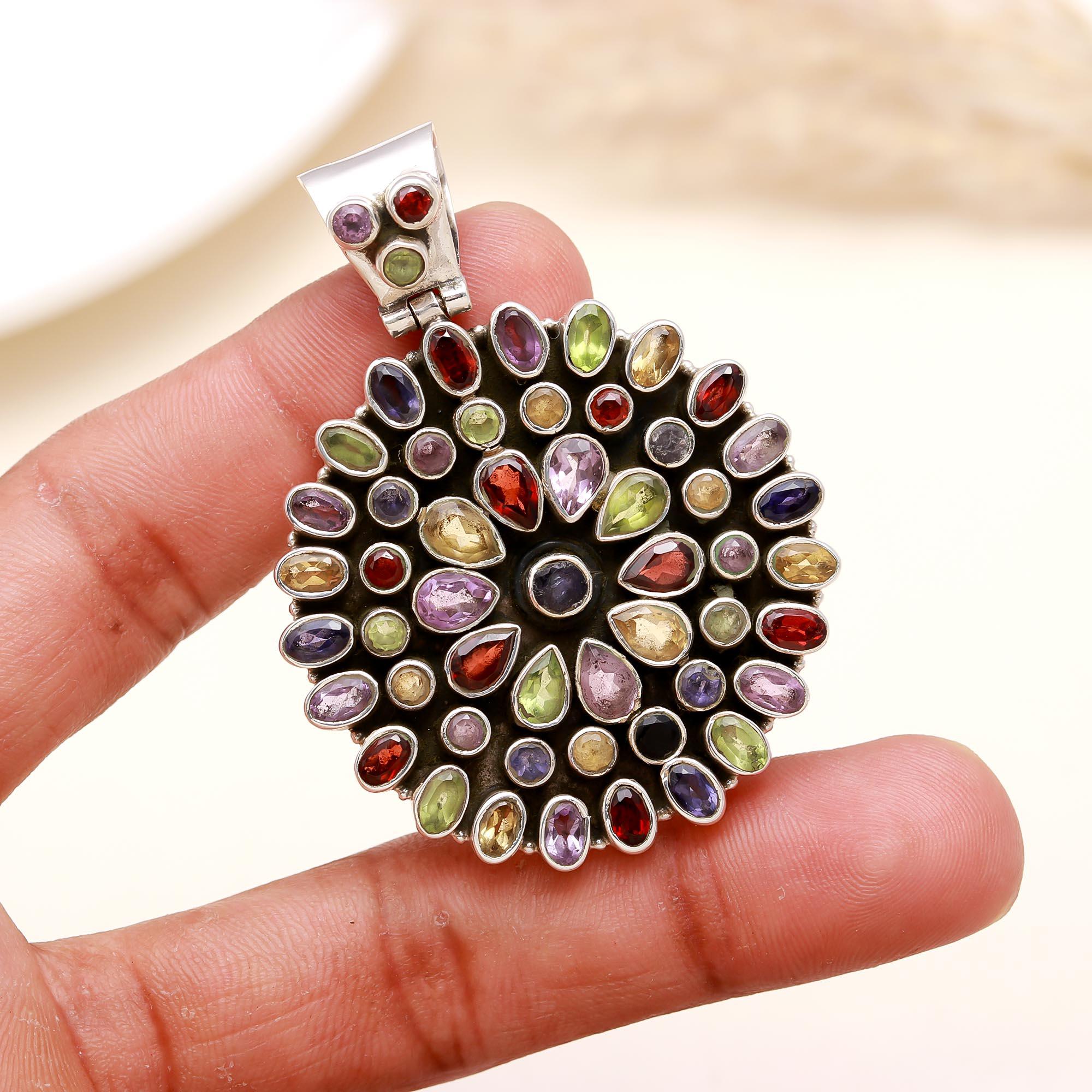 Multi stone studded jewellery