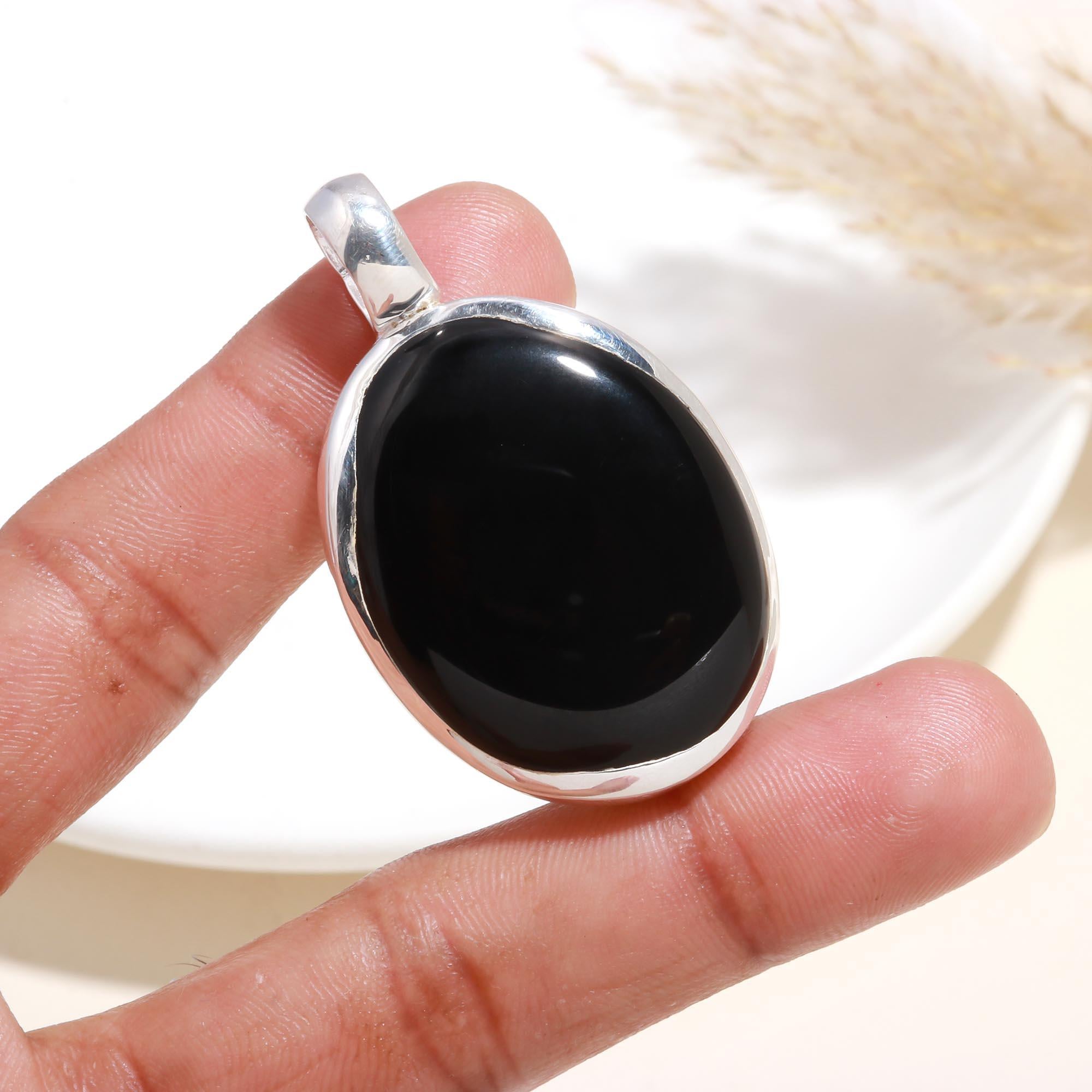 925 Sterling Silver Oval Black Onyx Pendant