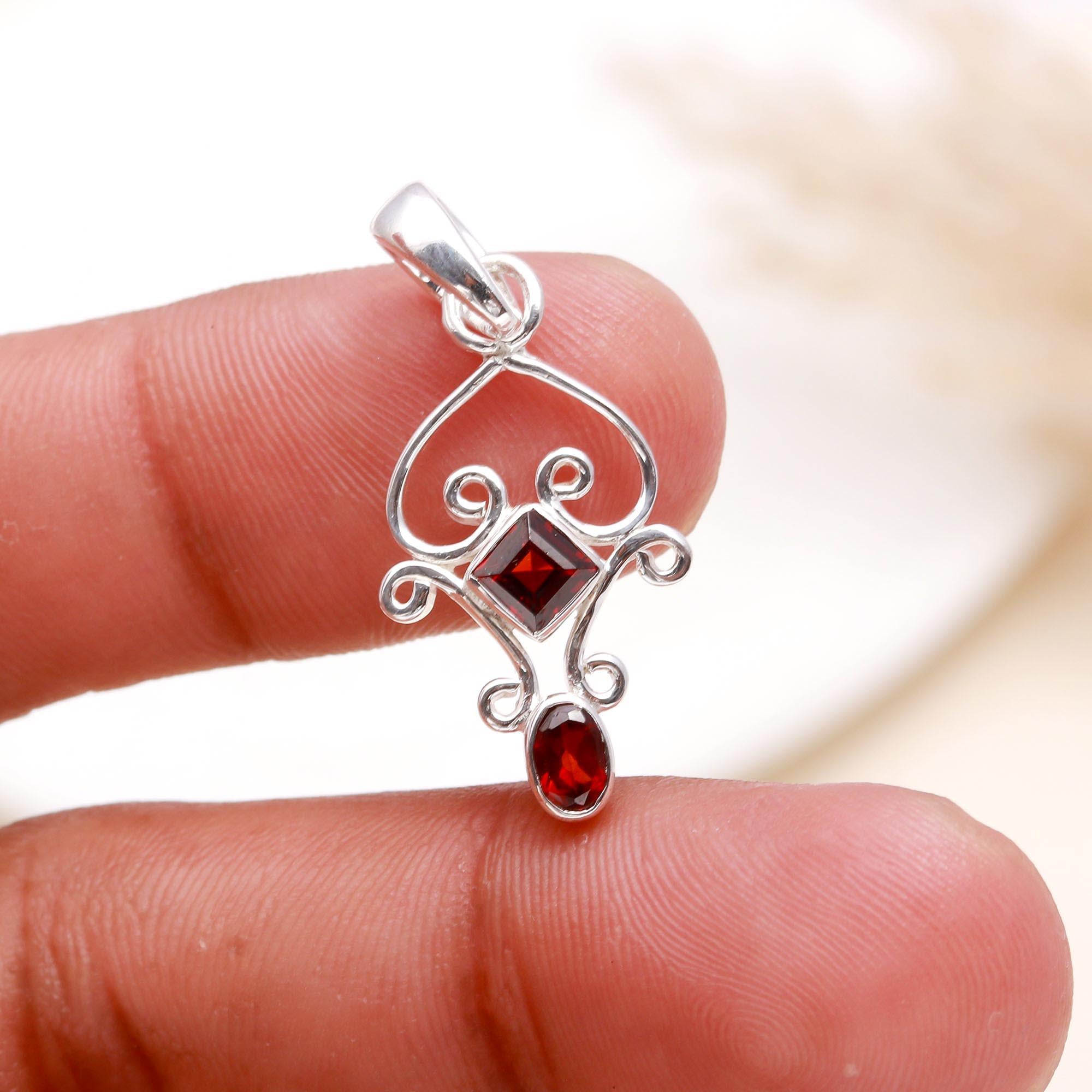 925 Sterling Silver Vintage Garnet Filigree Statement Pendant