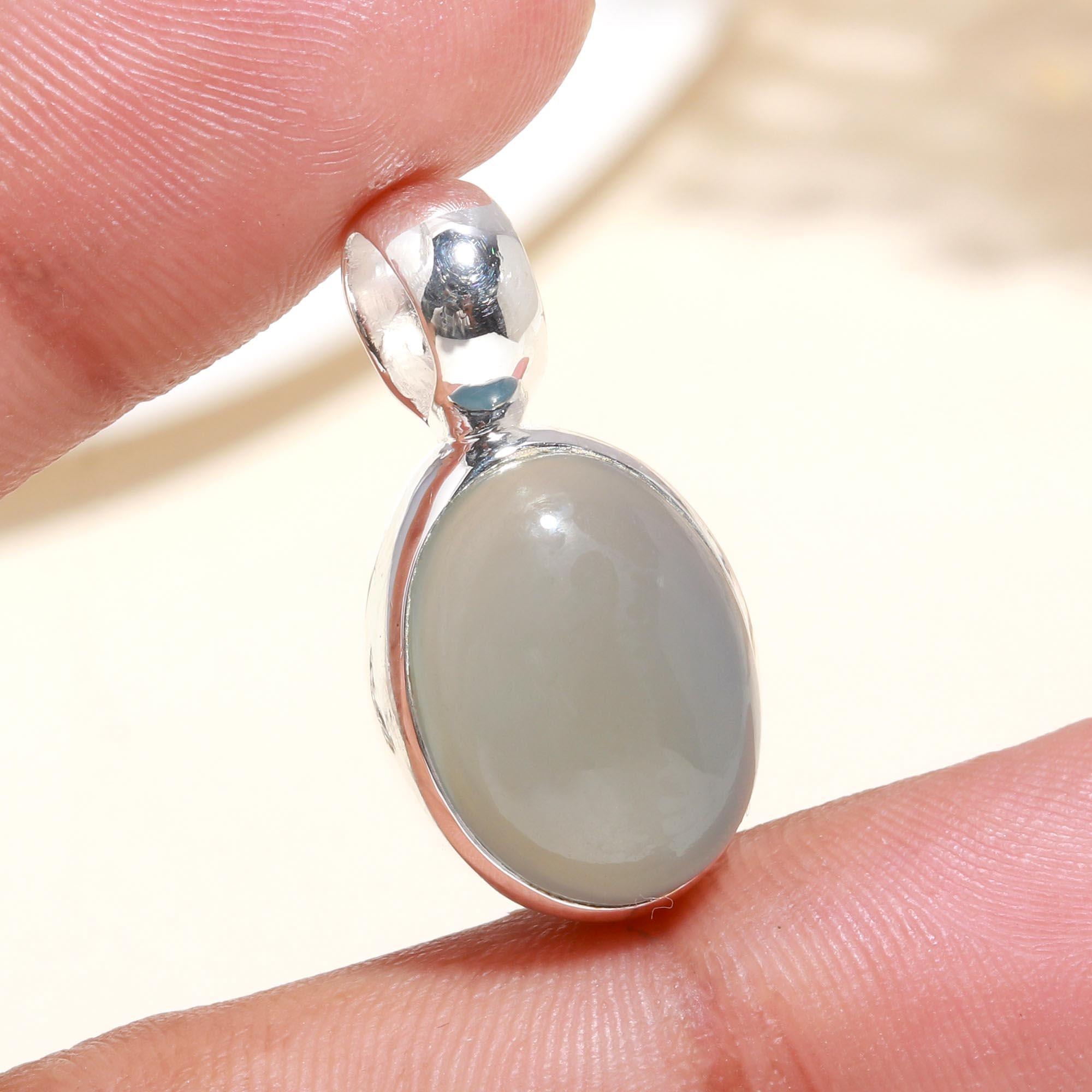 925 Sterling Silver Grey Moonstone Pendant