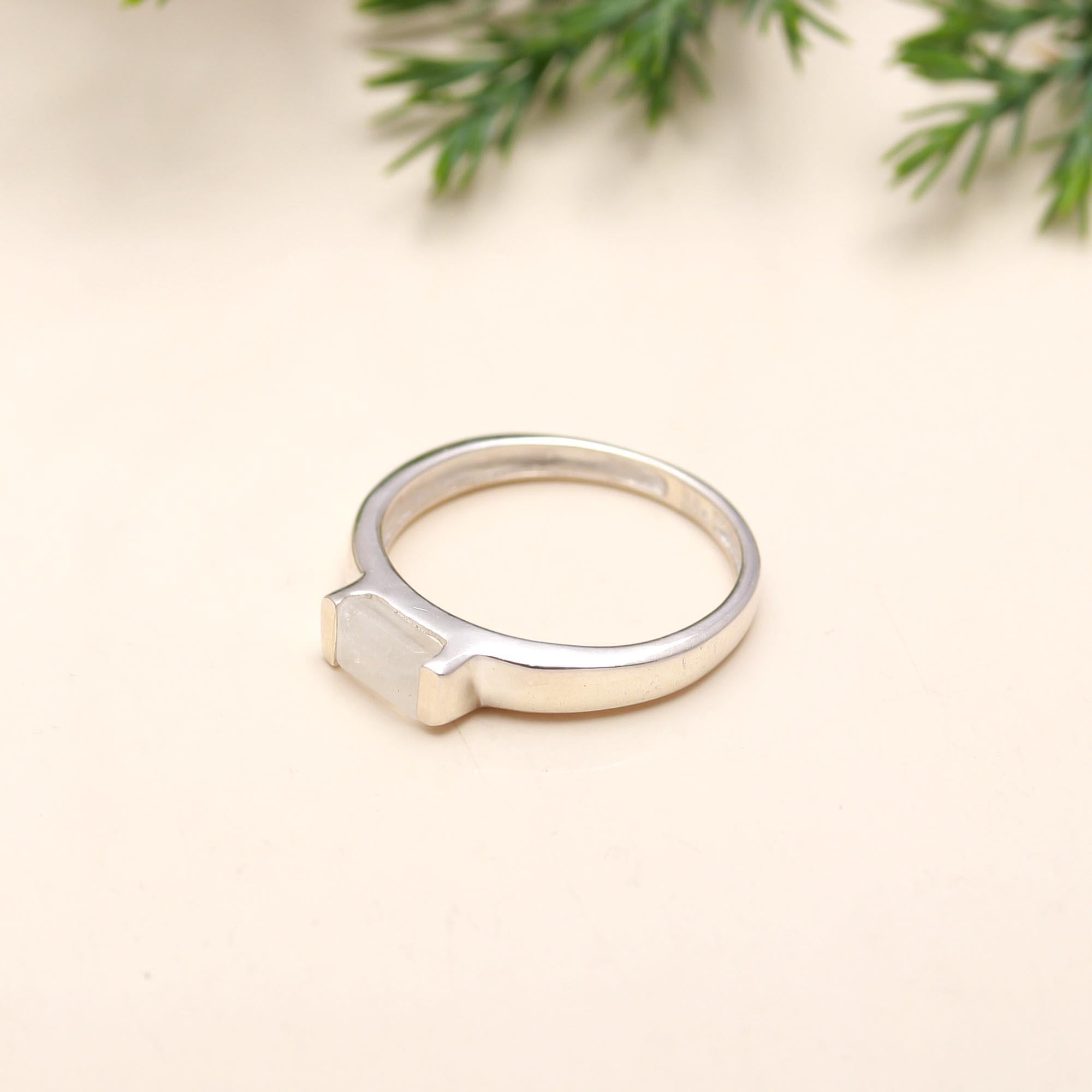925 Silver Rainbow Moonstone Ring