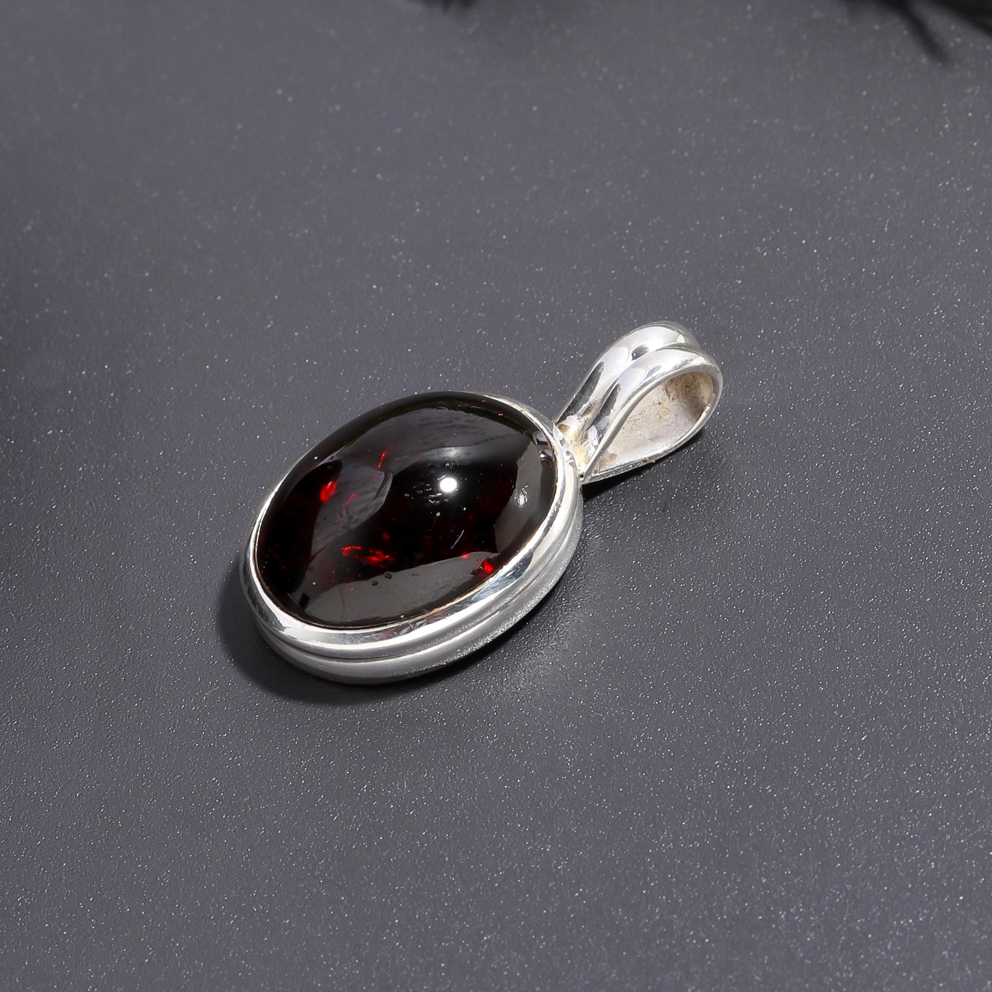 925 Silver Garnet Pendant