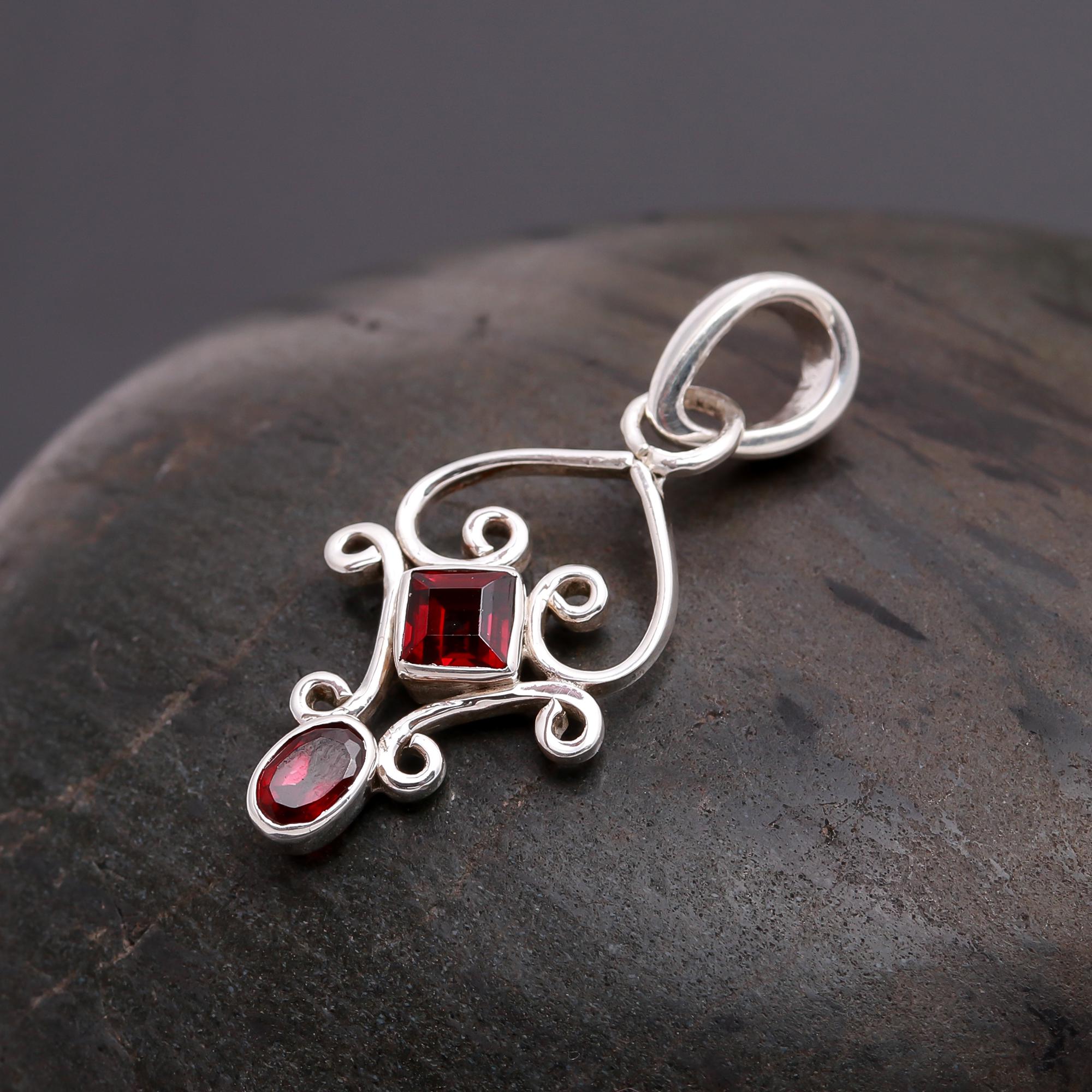 925 Silver Garnet Pendant