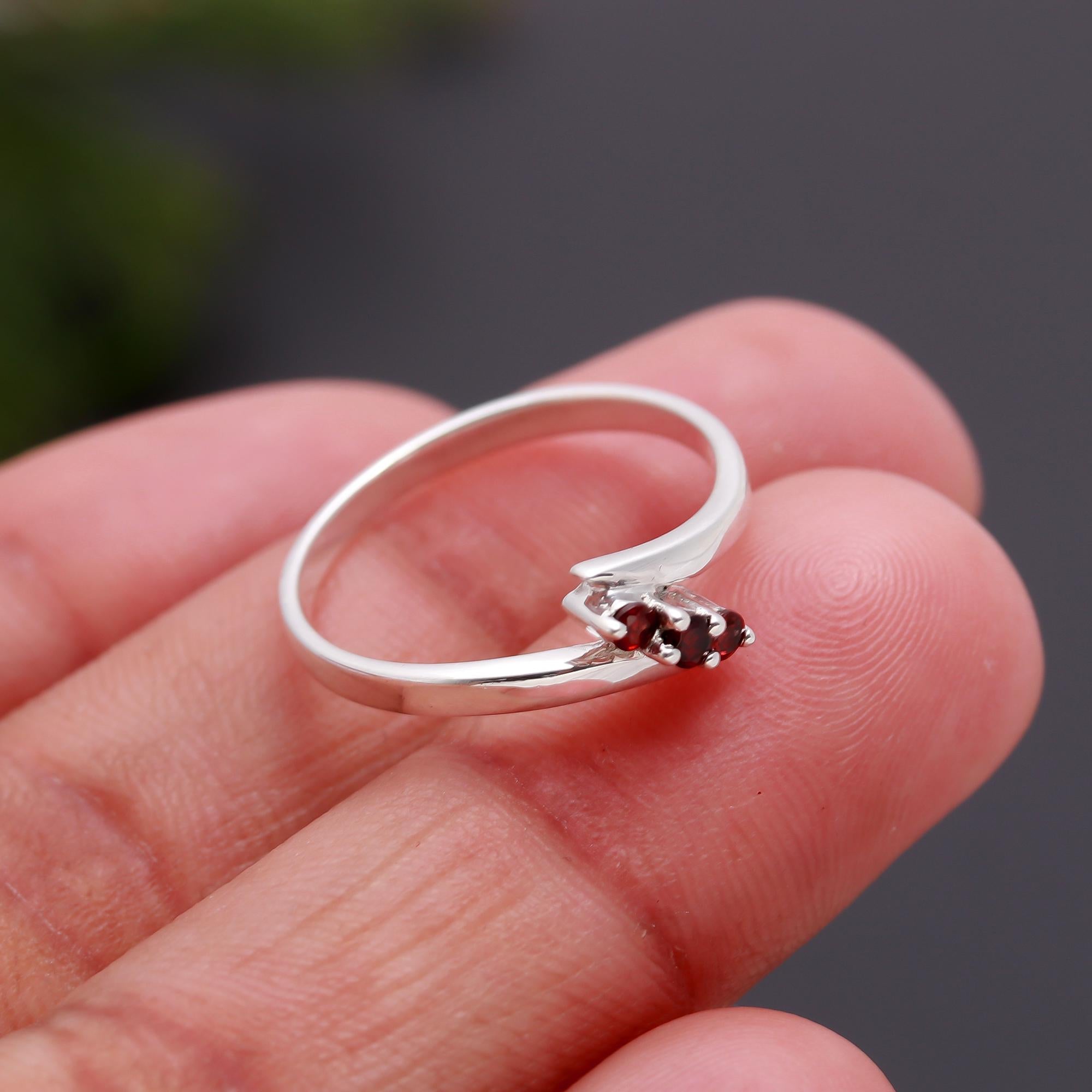 925 Silver Cross-Band Garnet Trio Ring