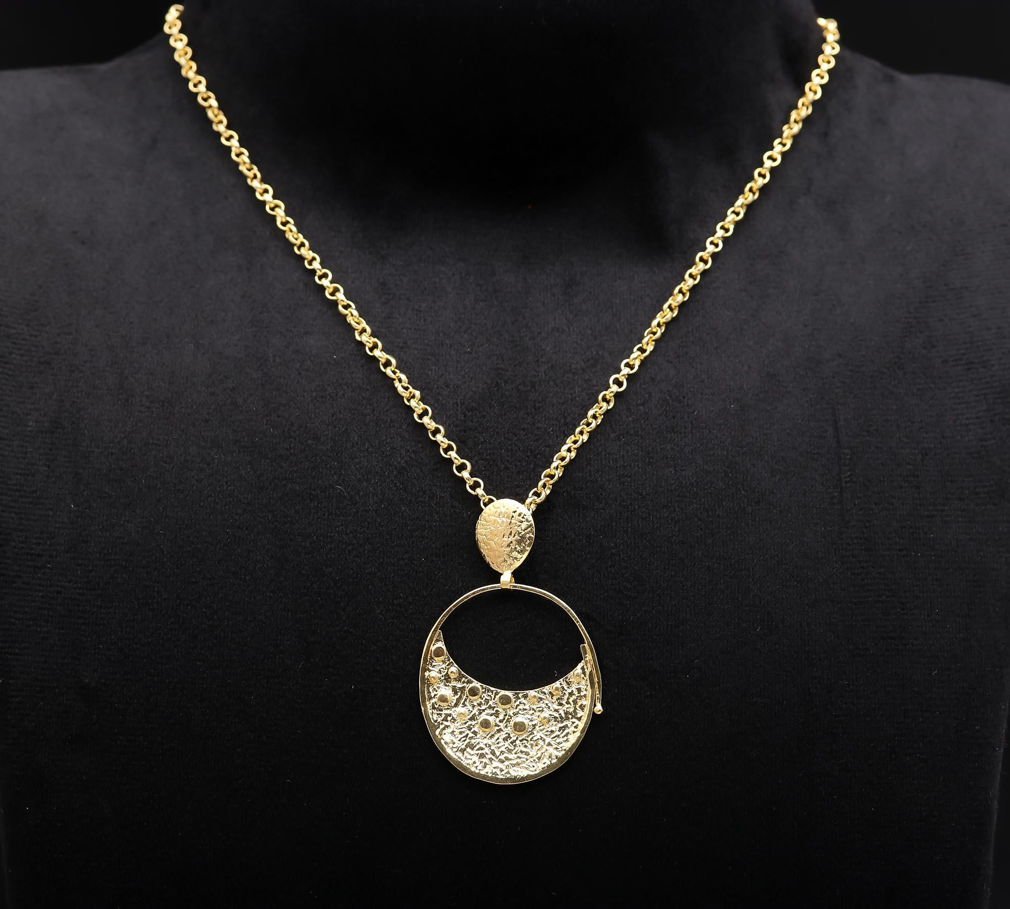925 Silver Crescent Circle Pendant Necklace