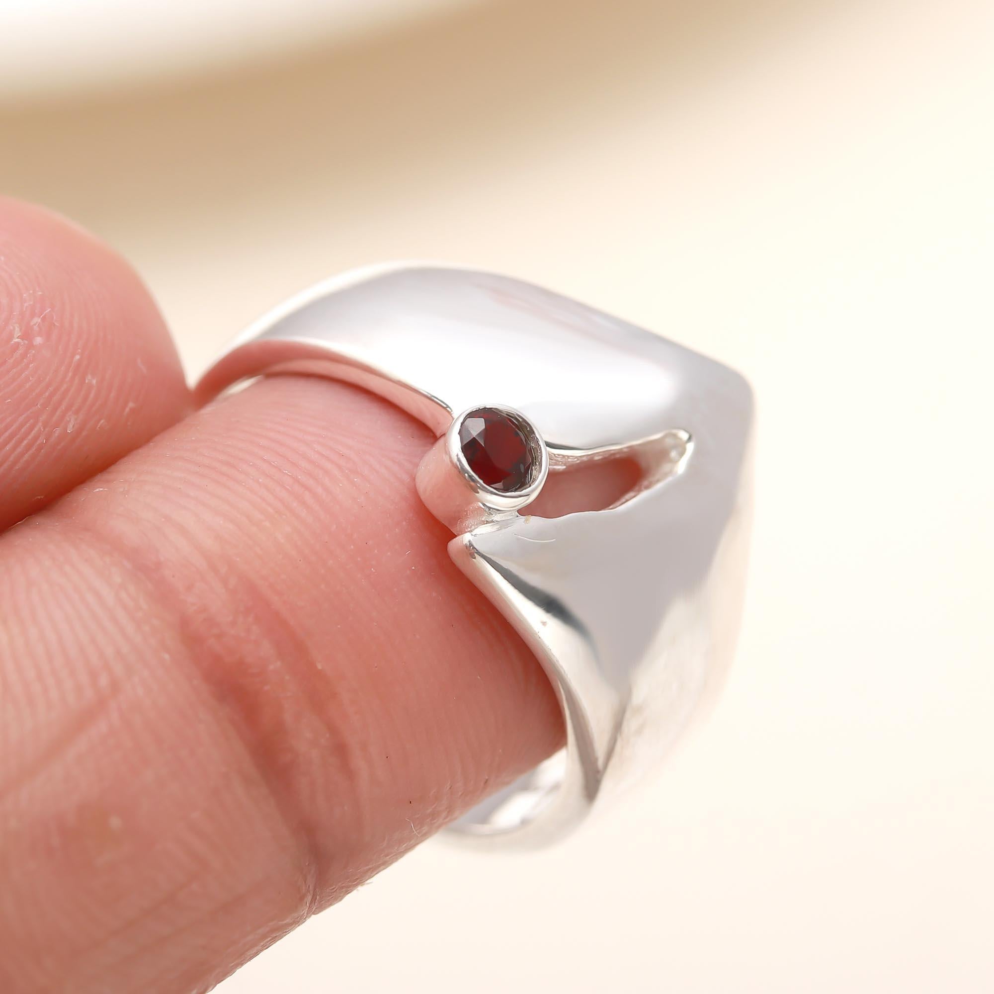 925 Silver Garnet Band Ring