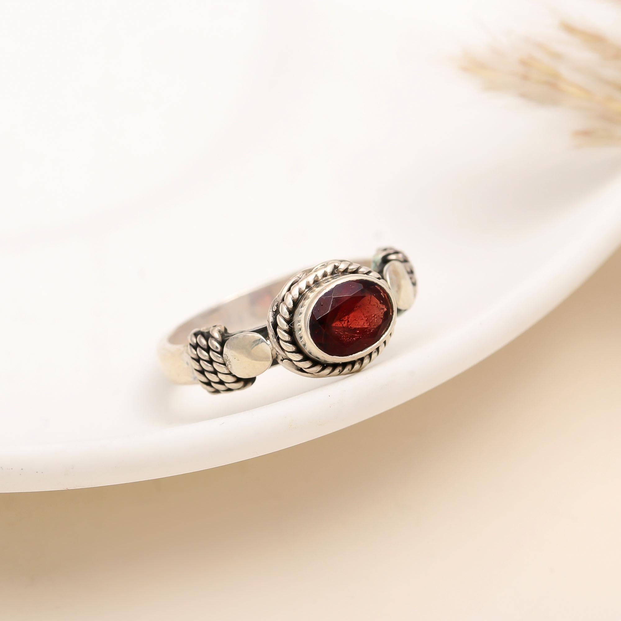 925 Silver Garnet Rope Band Ring
