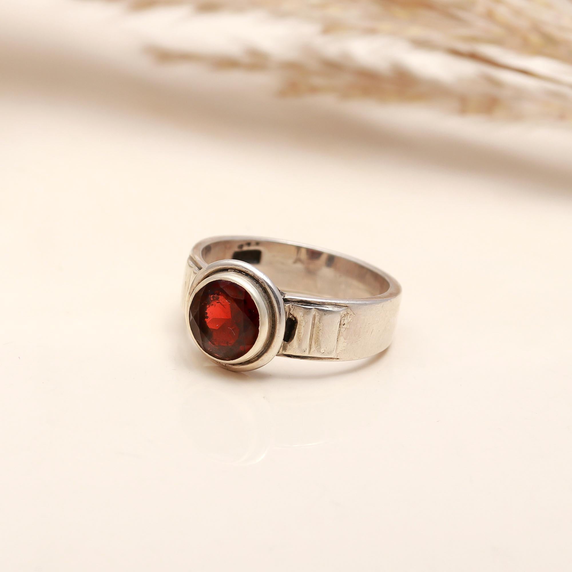 925 Silver Round Garnet Ring
