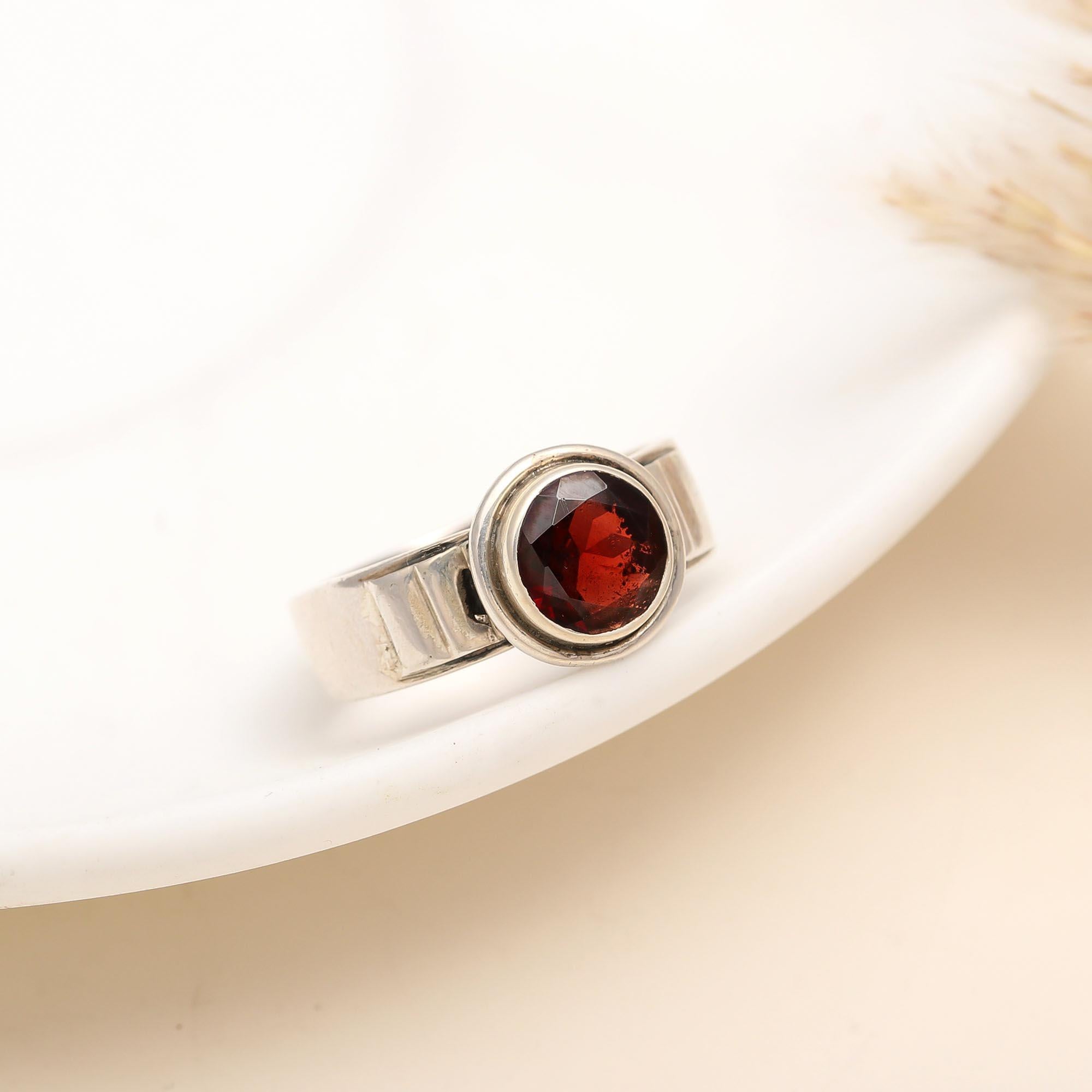 925 Silver Round Garnet Ring
