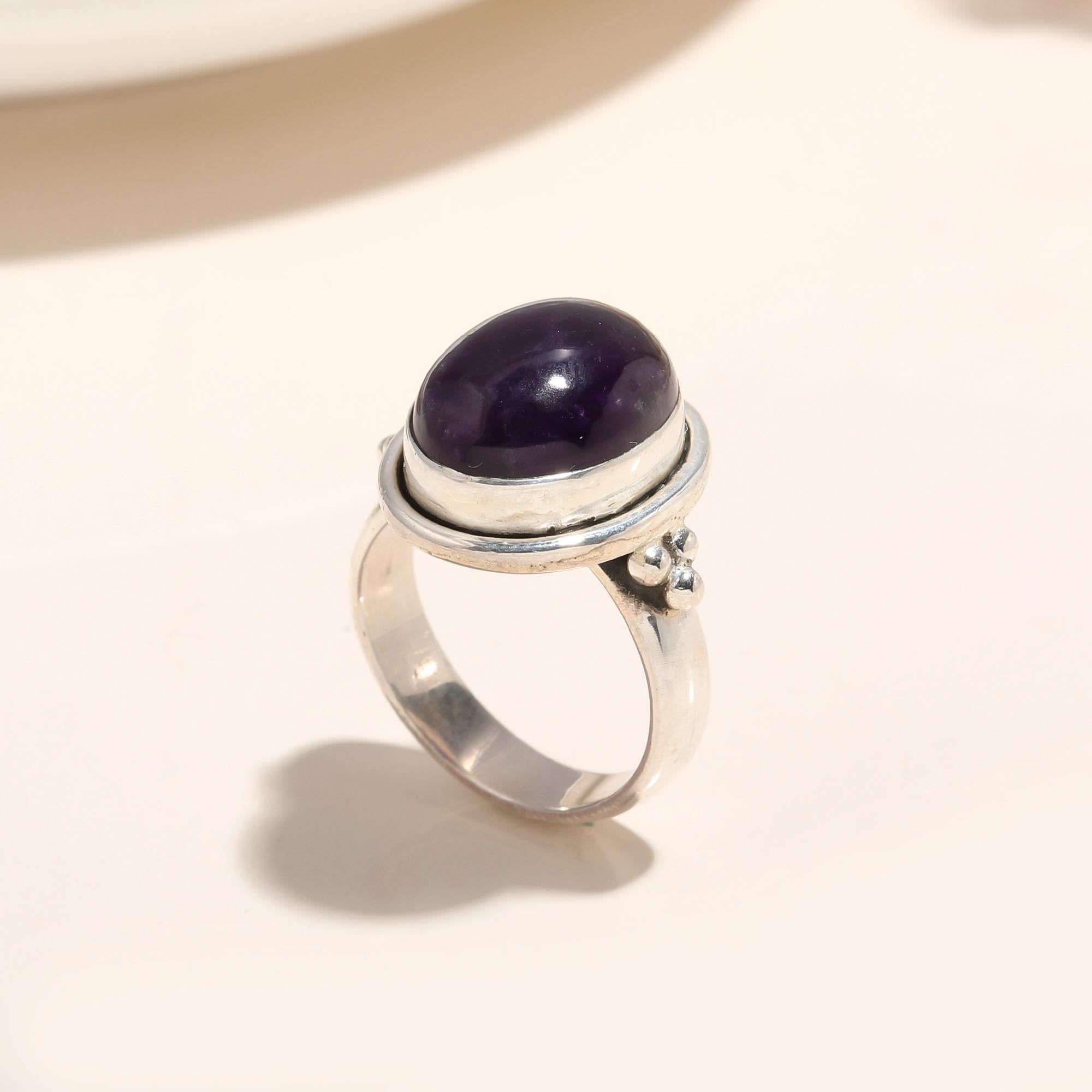 925 Silver Oval Amethyst Ring