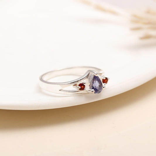 925 Silver Iolite and Garnet Split Band Ring close-up view