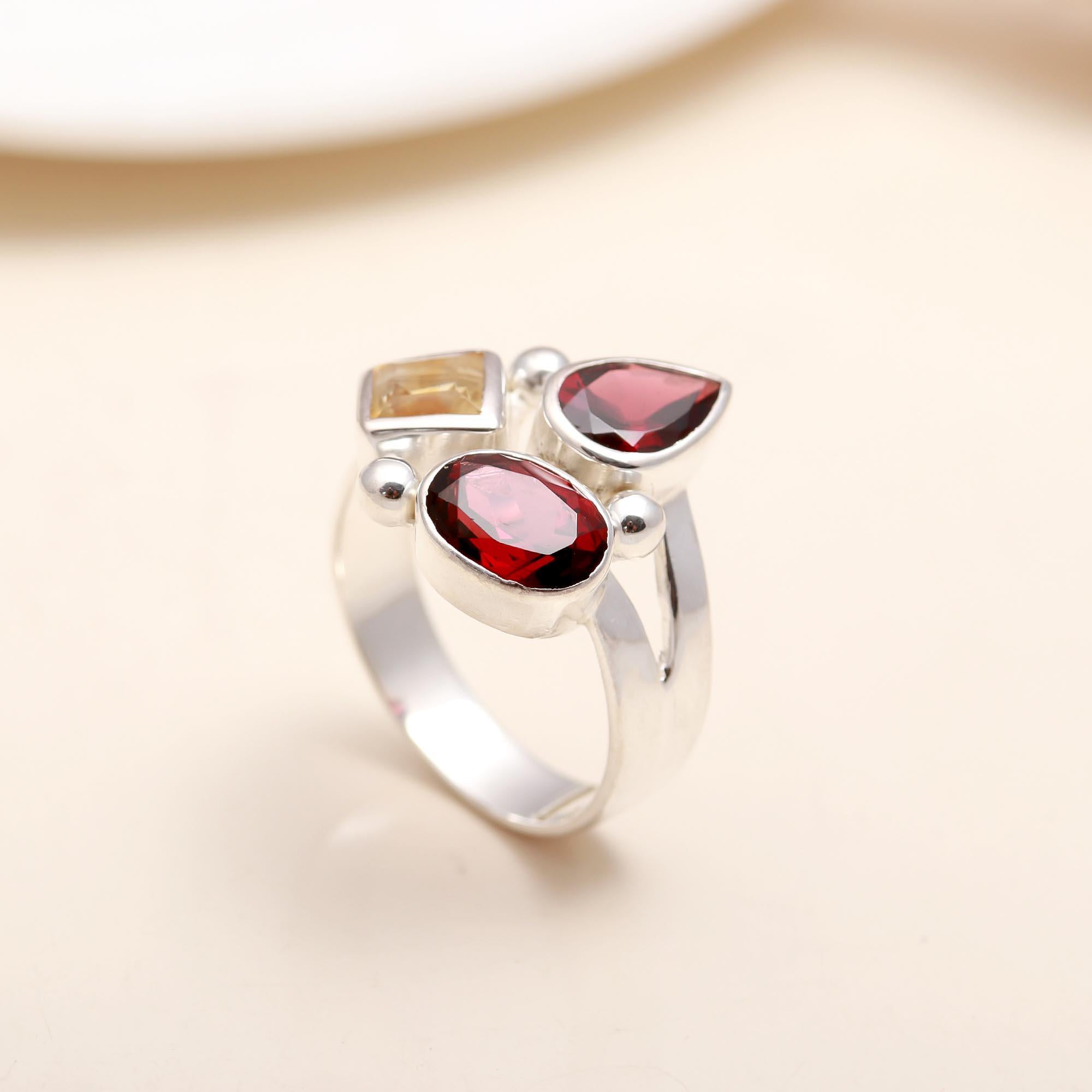 AG925Jewellery’s handcrafted garnet and citrine silver ring with polished finish