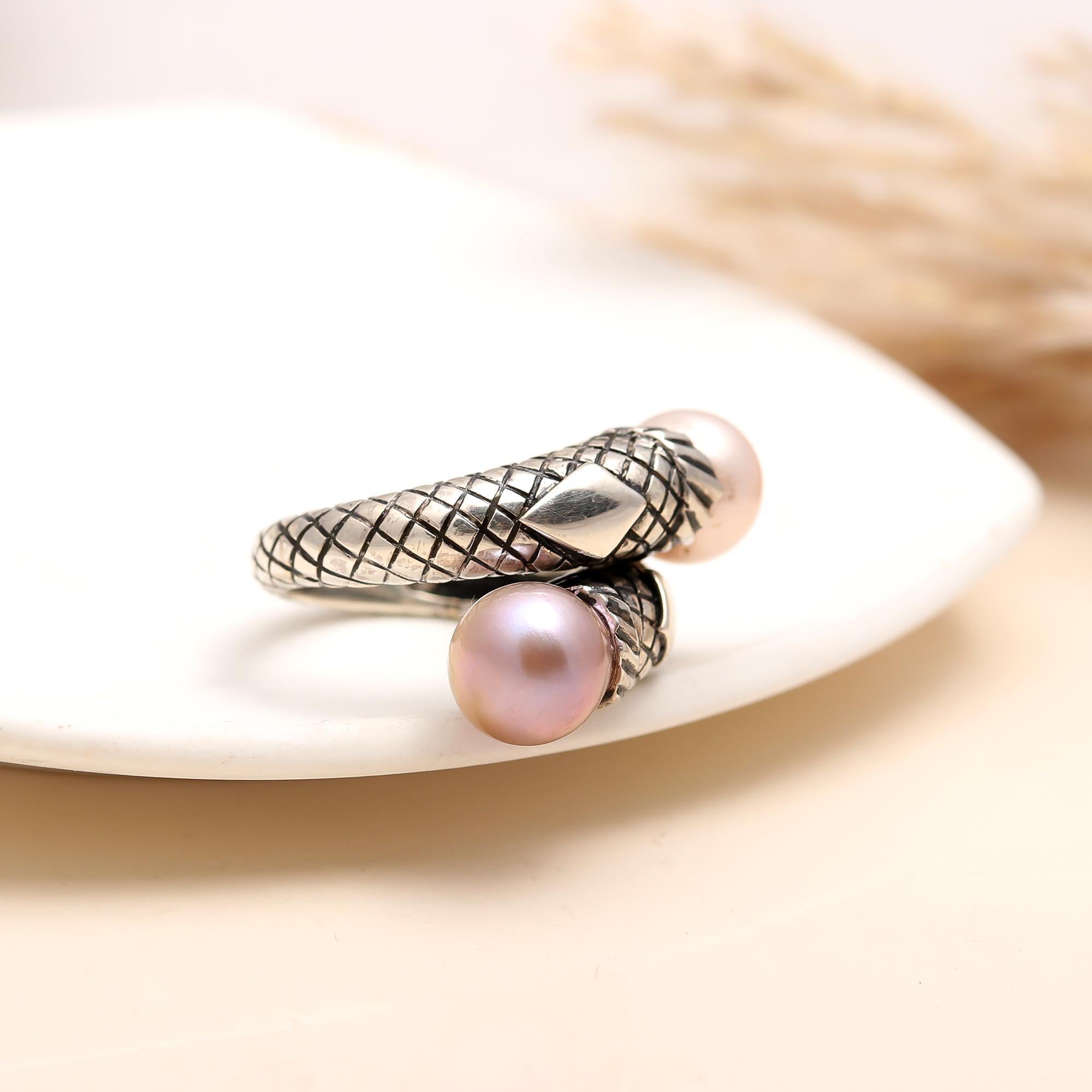 925 Silver Snake Design Pearl Wrap Ring close-up